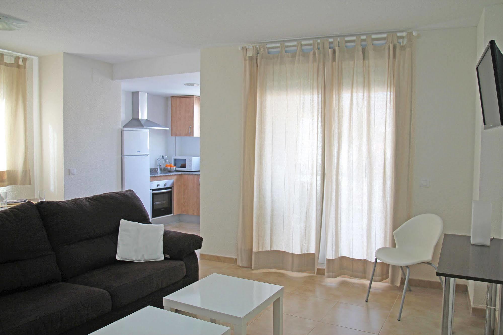 Apartamentos Dona Carmen 3000 オロペサ・デル・マール エクステリア 写真